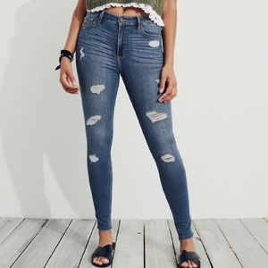 Hollister skinny jeans